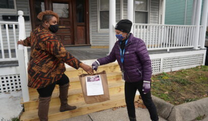 FamilyAid-Boston-Delivers-Thanksgiving-Meals
